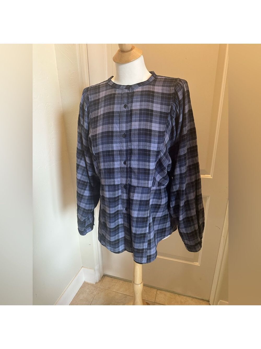 H&M Blue Plaid Button-Up Blouse | Soft Academia Coastal Casual | Medium